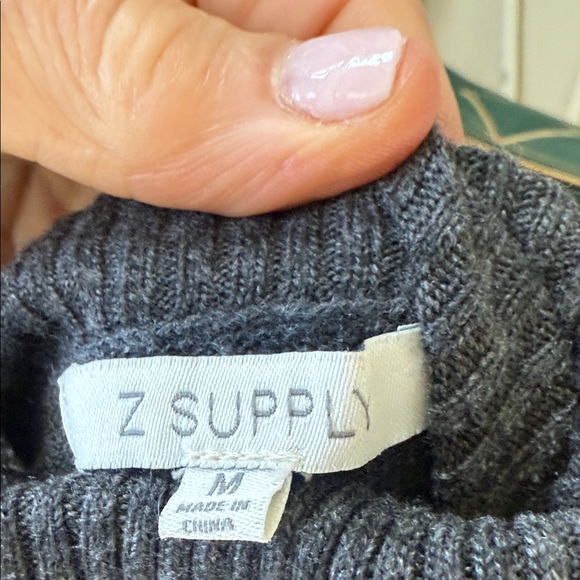 Z Supply Gray Turtleneck Sweater - Picture 2 of 2